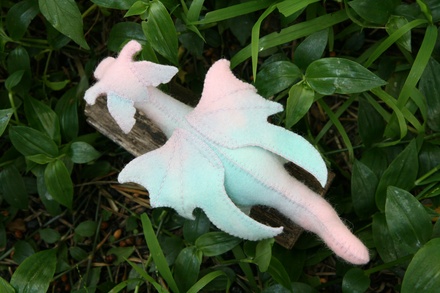 Taraleigh's Dragon, Pink & Aqua Blend